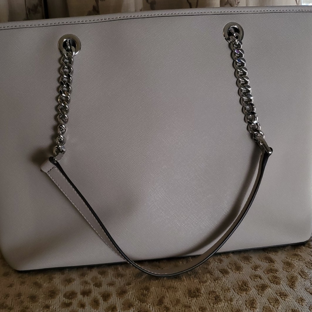 Handbag - Picture 5 of 8